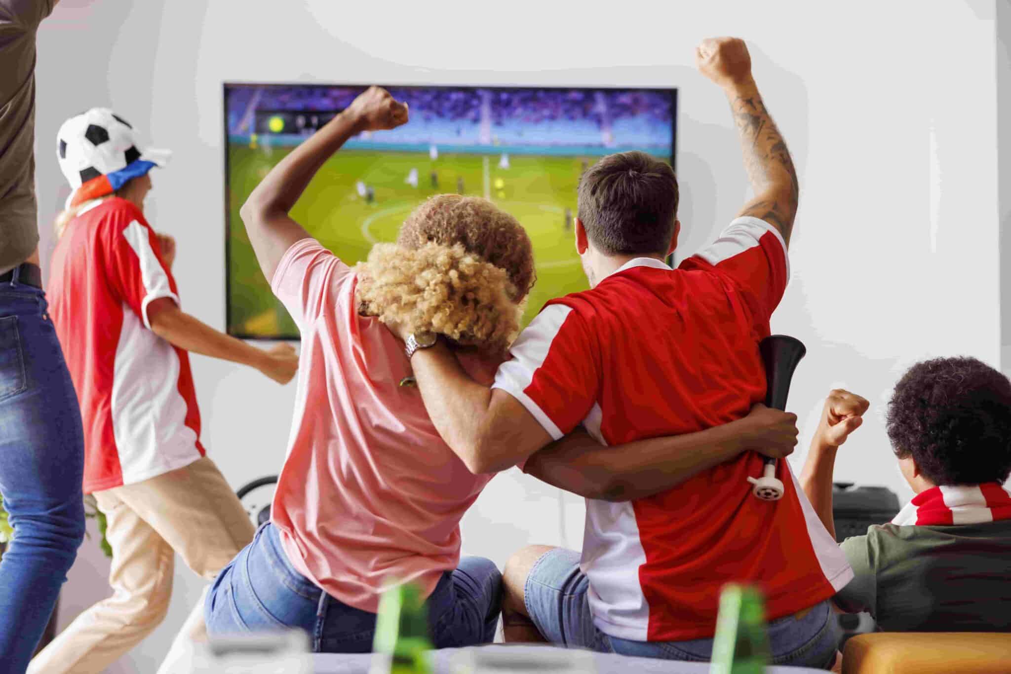 Smart TV met 4K IPTV zenderoverzicht en films van OranjeStream